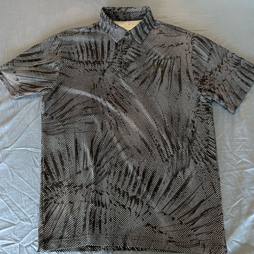 Under Armour Black and White‎ Graphic Shirt